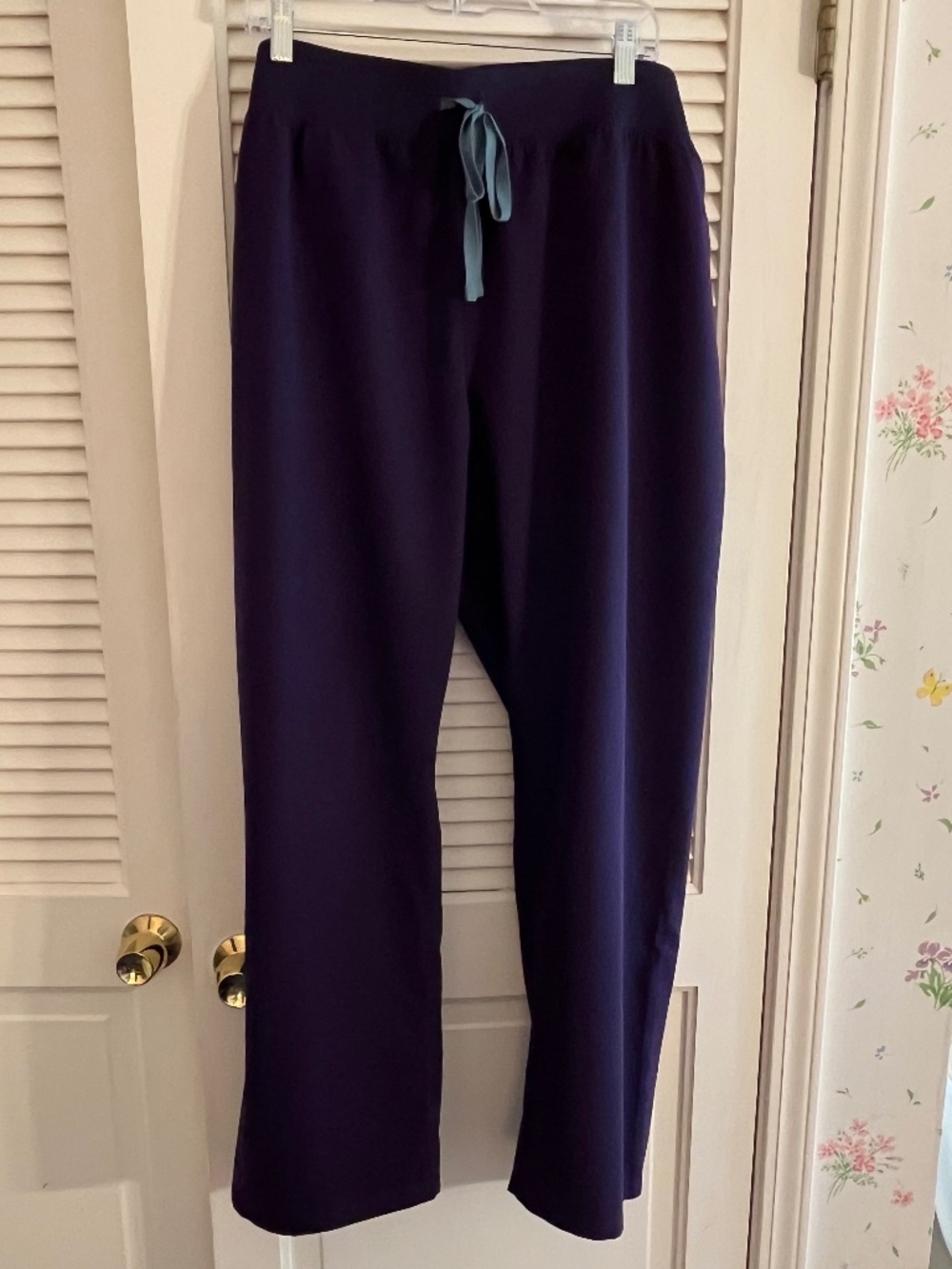 Figs Digital Grape (PO# 6726) Livingston Scrub Pants NWOT Size 4XL - Picture 8 of 8